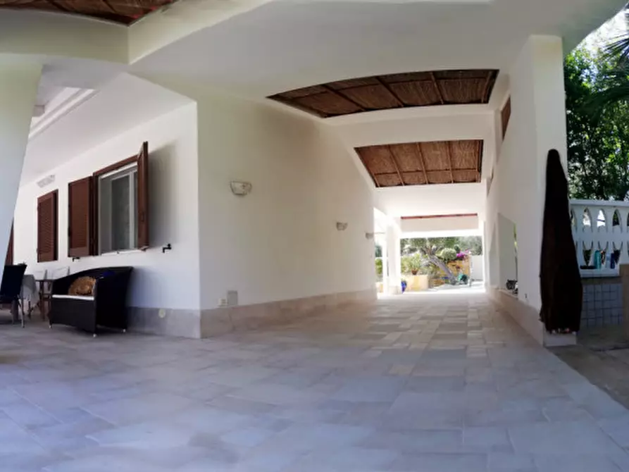 Immagine 17 di Villa in vendita  in CAPITOLO a Monopoli