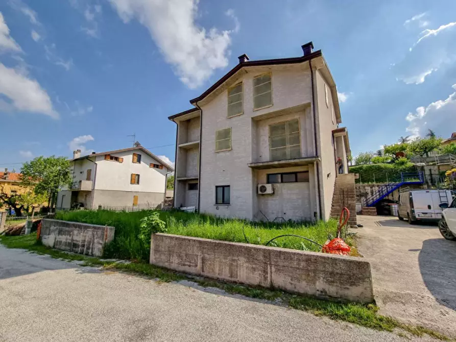 Immagine 1 di Casa bifamiliare in vendita  in via Cavour a Pietrarubbia