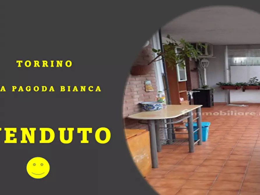 Immagine 1 di Appartamento in vendita  in Via Pagoda Bianca a Roma