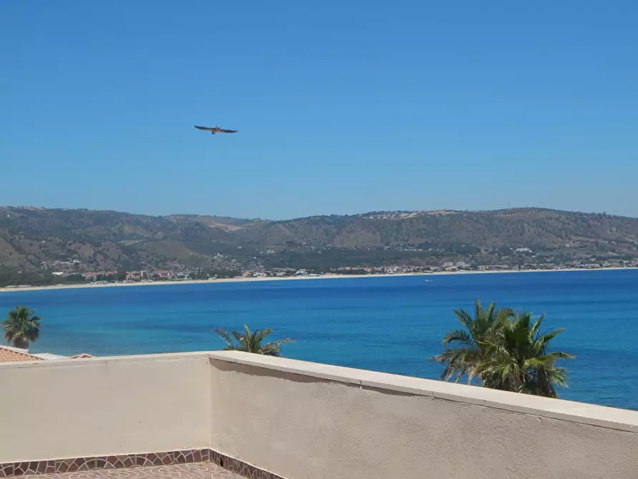 Immagine 2 di Villa in vendita  in via della galleria a Soverato