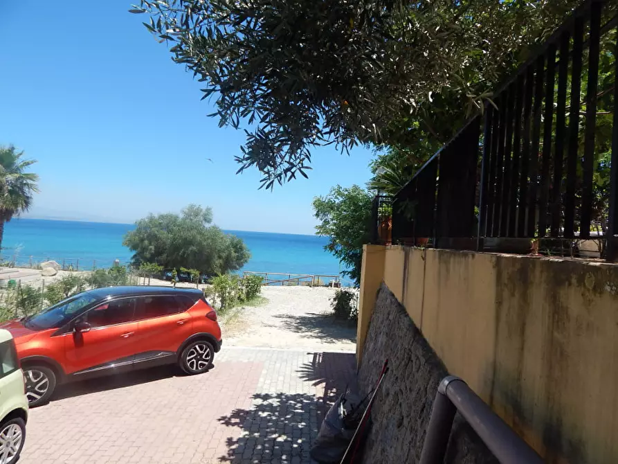 Immagine 16 di Villa in vendita  in via della galleria a Soverato