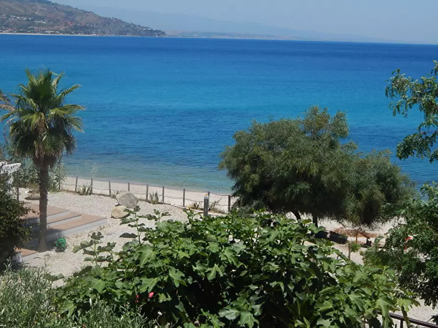 Immagine 26 di Villa in vendita  in via della galleria a Soverato