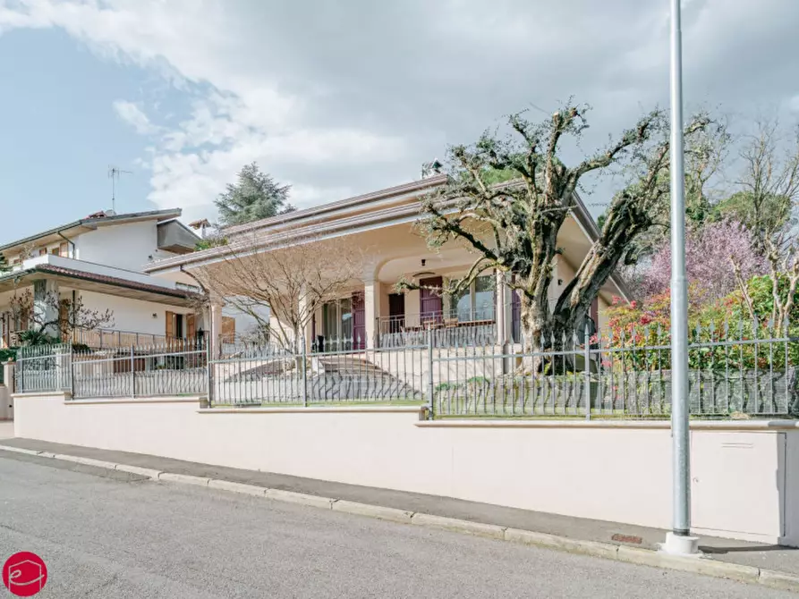 Immagine 7 di Villa in vendita  a Montiano