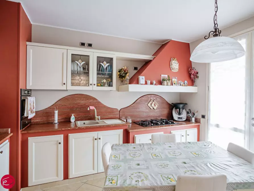 Immagine 17 di Villa in vendita  a Montiano