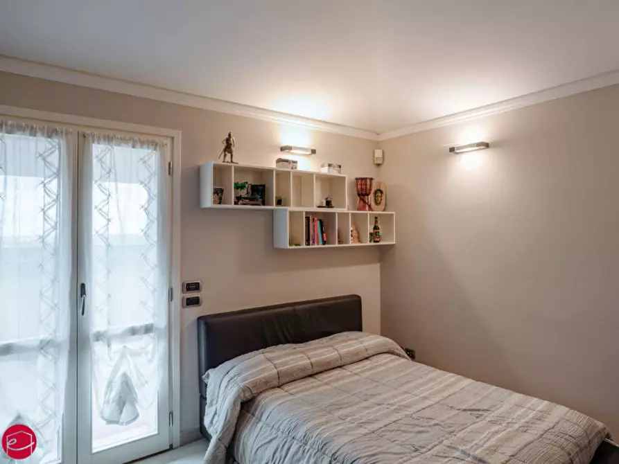 Immagine 21 di Villa in vendita  a Montiano