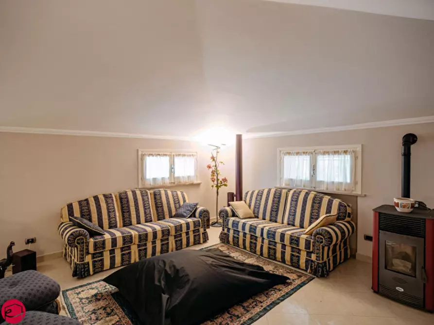 Immagine 24 di Villa in vendita  a Montiano