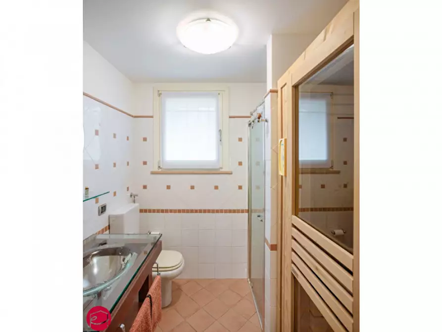 Immagine 29 di Villa in vendita  a Montiano