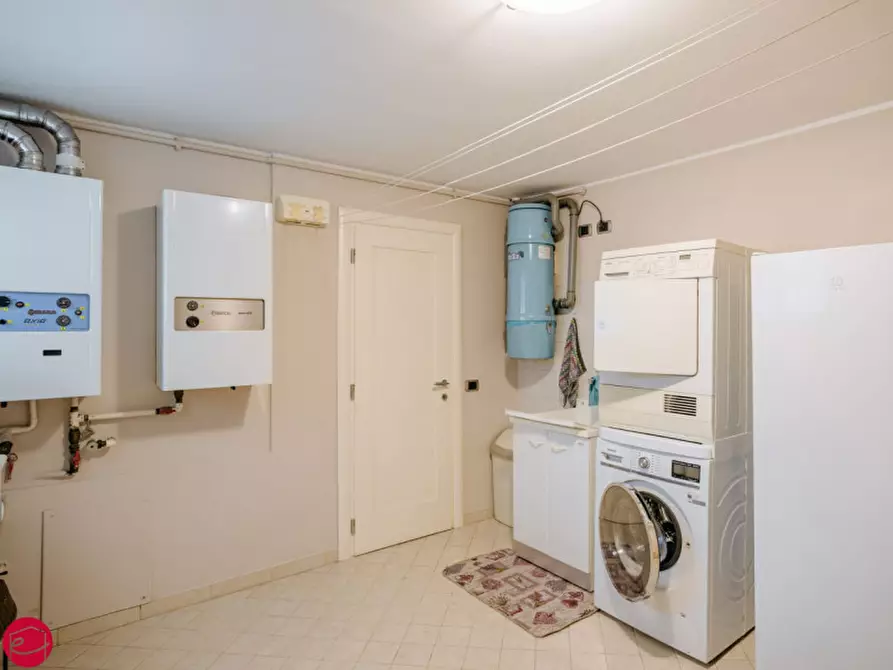 Immagine 30 di Villa in vendita  a Montiano