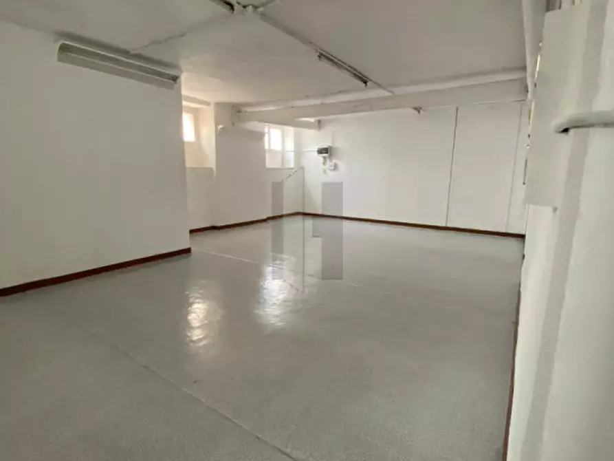 Immagine 3 di Magazzino in affitto  in Via San Zeno 141 a Brescia