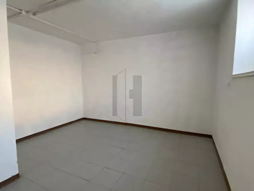Immagine 6 di Magazzino in affitto  in Via San Zeno 141 a Brescia