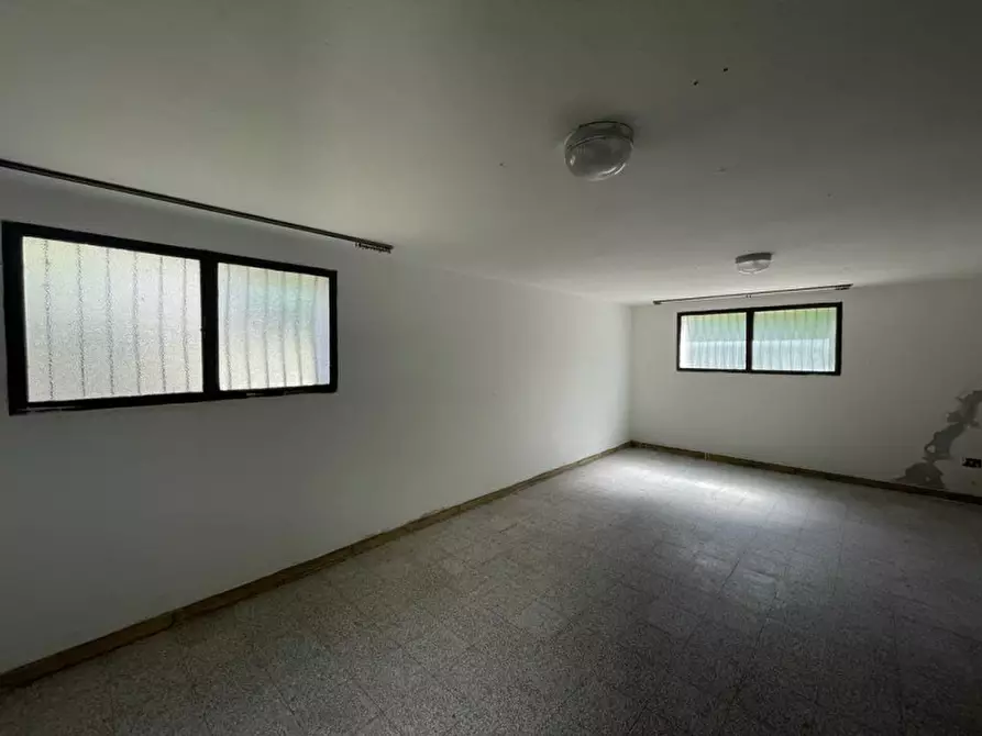 Immagine 13 di Casa indipendente in vendita  in VIA PASCOLI a Salzano