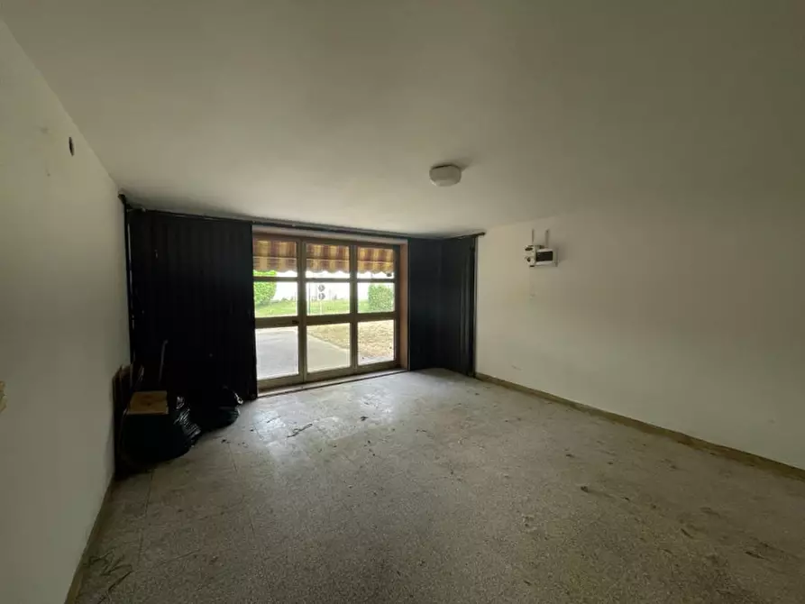 Immagine 21 di Casa indipendente in vendita  in VIA PASCOLI a Salzano