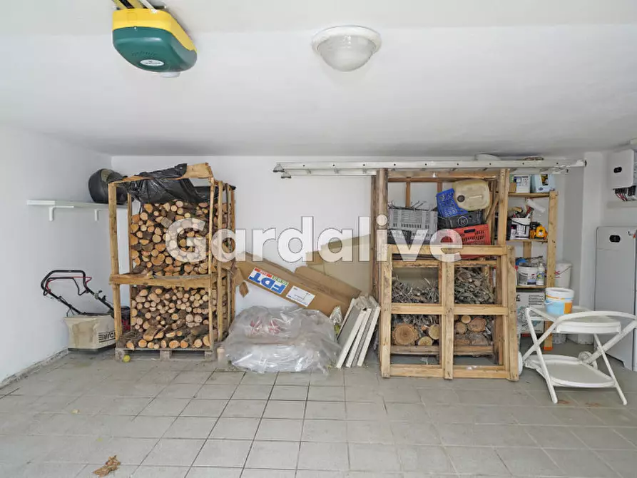 Immagine 20 di Villa in vendita  in Via Paradiso a San Felice Del Benaco