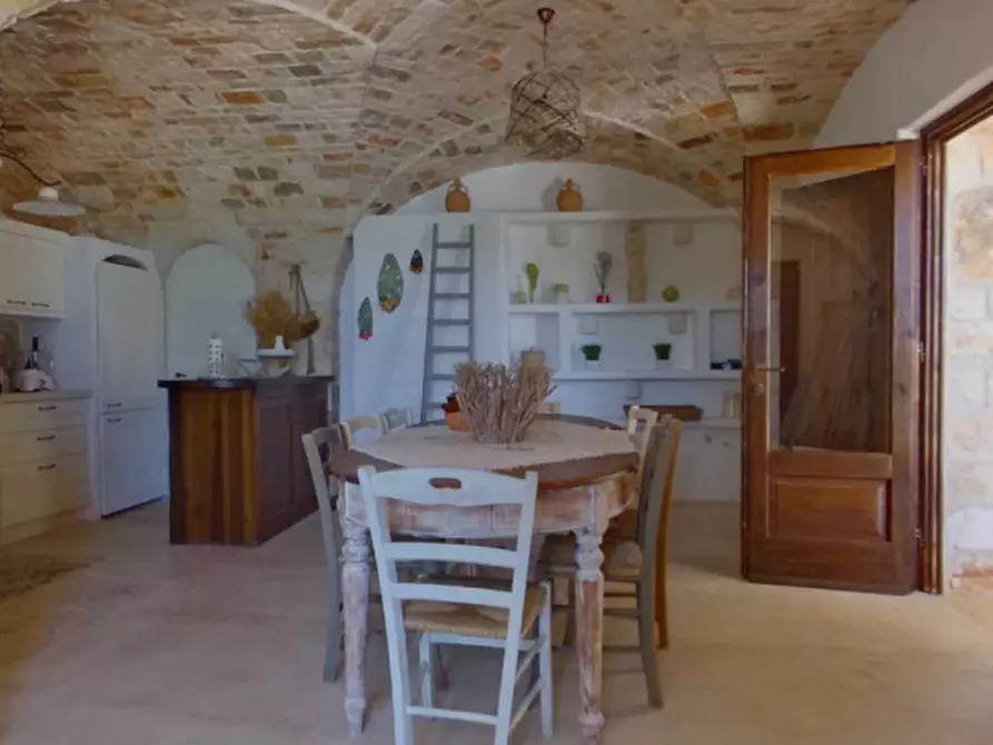 Immagine 13 di Rustico / casale in vendita  a Fasano