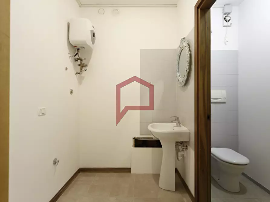 Immagine 12 di Ufficio in vendita  in Mestre a Venezia