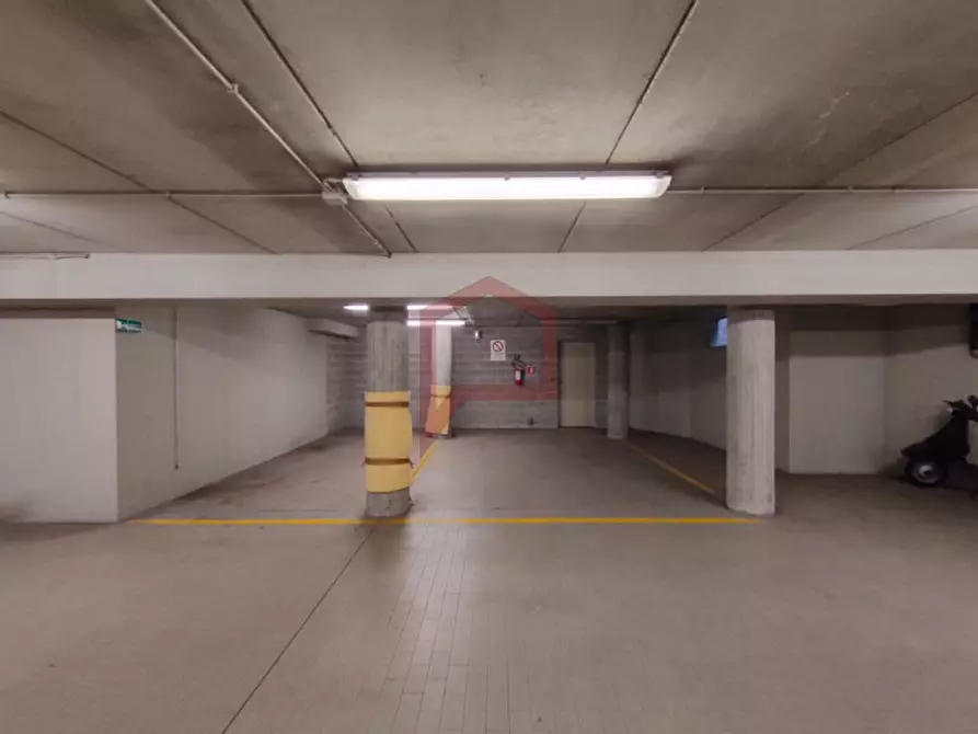 Immagine 15 di Ufficio in vendita  in Mestre a Venezia