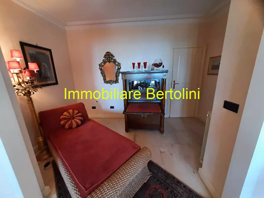 Immagine 13 di Villa in affitto  in c.so marconi a San Remo