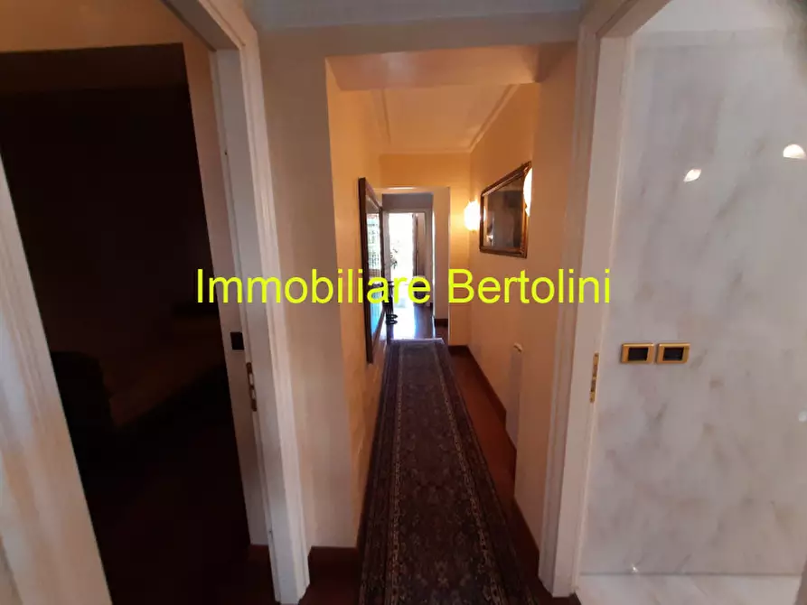 Immagine 39 di Villa in affitto  in c.so marconi a San Remo