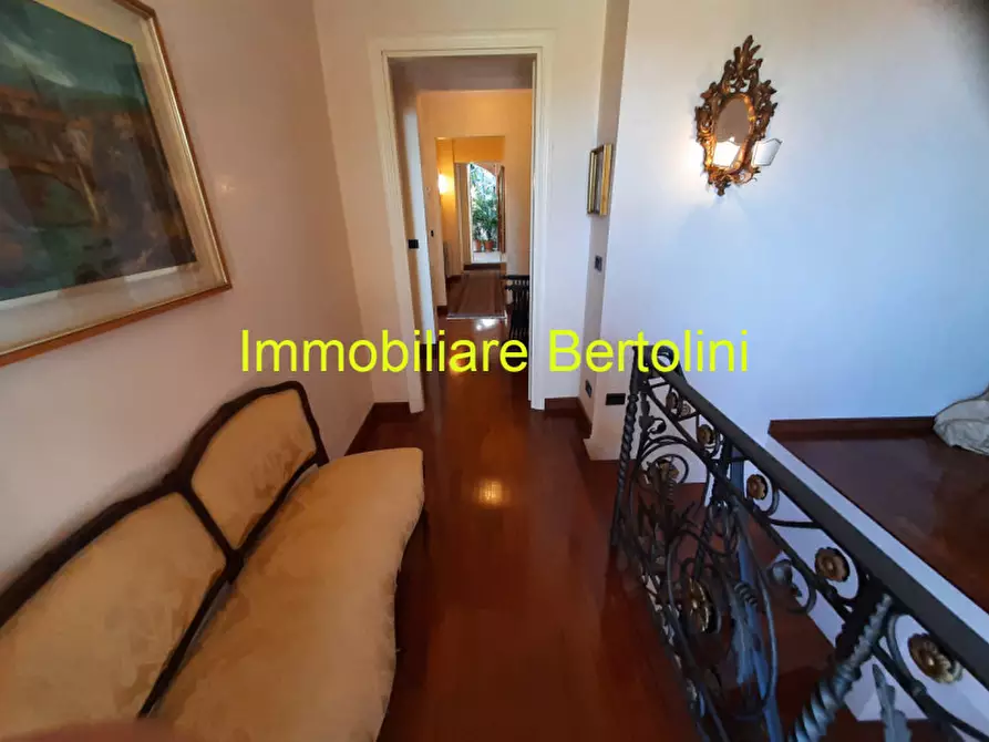 Immagine 64 di Villa in affitto  in c.so marconi a San Remo