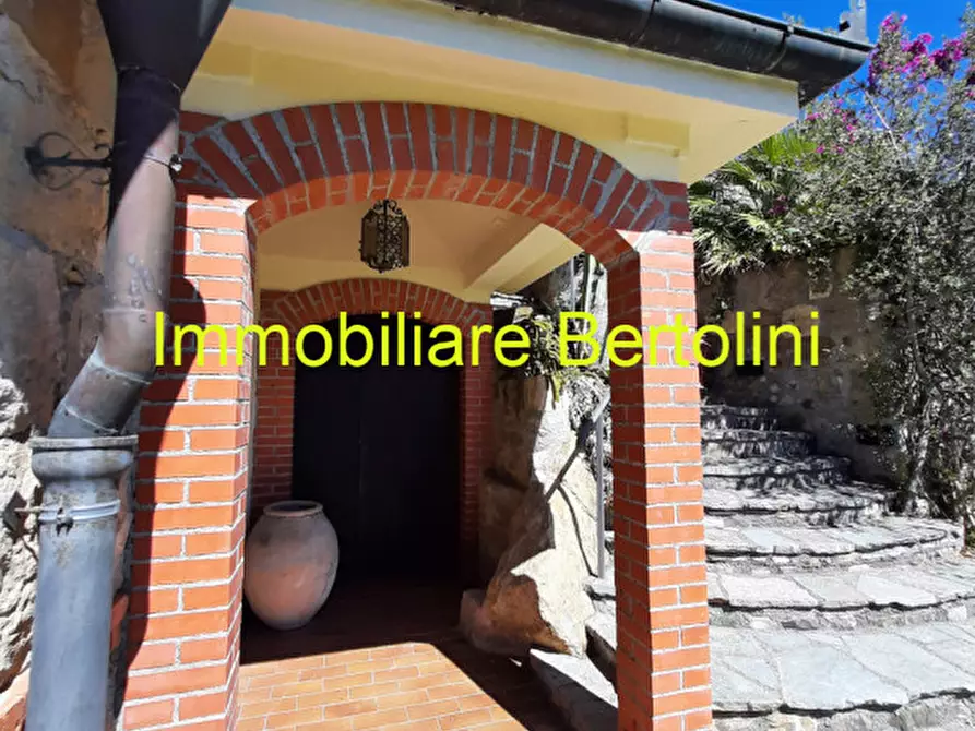 Immagine 72 di Villa in affitto  in c.so marconi a San Remo