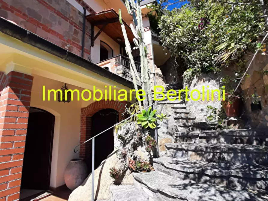 Immagine 73 di Villa in affitto  in c.so marconi a San Remo