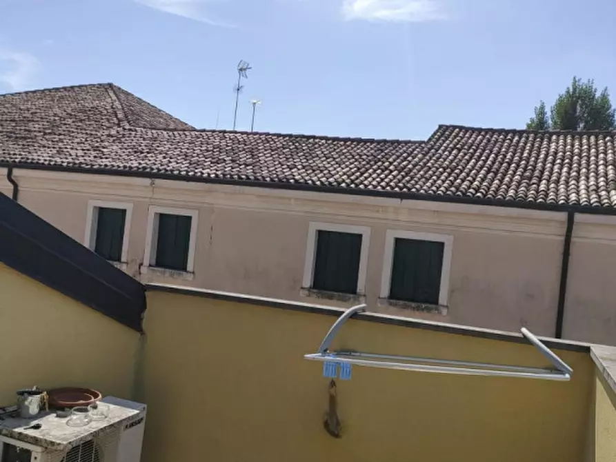 Immagine 17 di Appartamento in vendita  in Via Ricchieri detto Celio, 33 a Rovigo