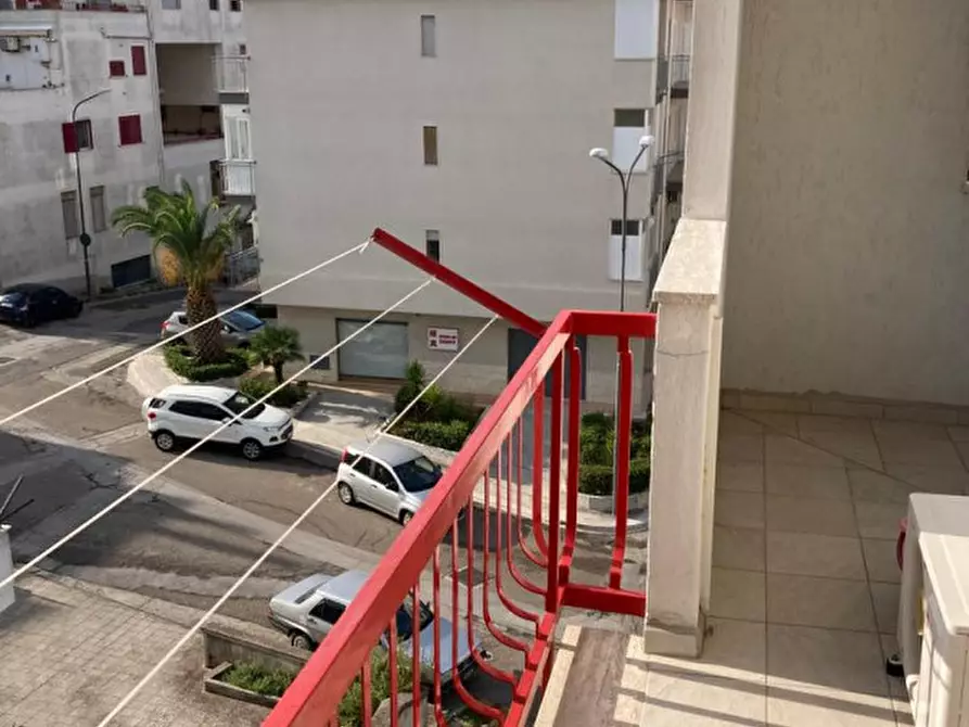 Immagine 14 di Appartamento in vendita  in Via Pier Santi Mattarella a Ceglie Messapico