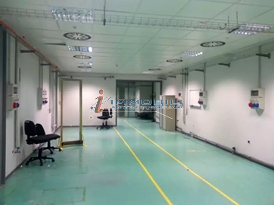 Immagine 5 di Laboratorio in affitto  in VIA CAMPANIA a Monza