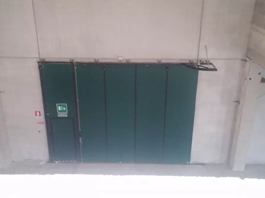 Immagine 22 di Magazzino in vendita  in STRADA DEI BOSCHI a Villasanta