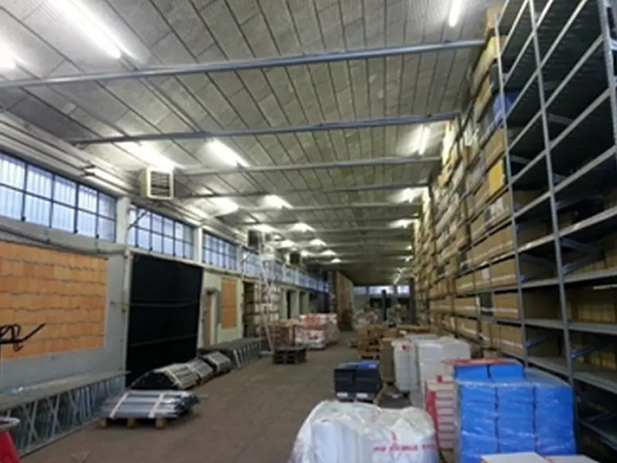 Immagine 6 di Laboratorio in vendita  in VIA GORIZIA a Pioltello