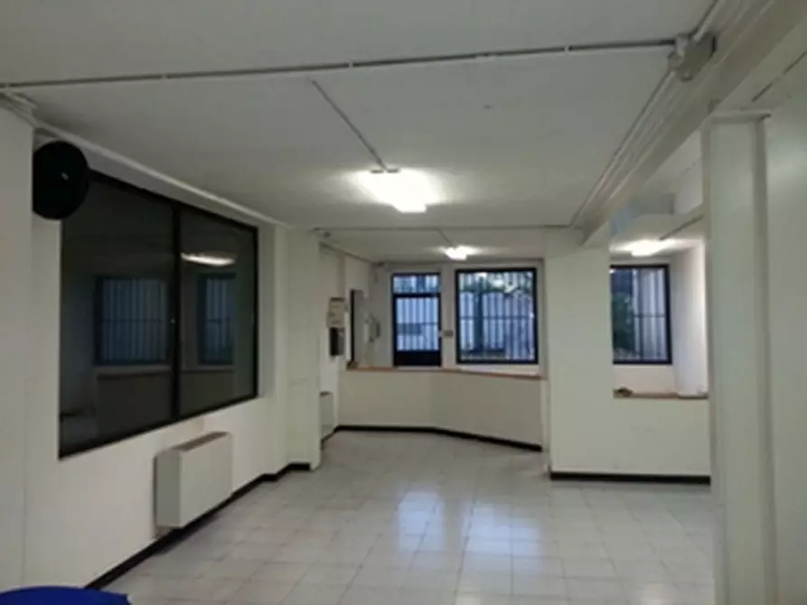 Immagine 7 di Laboratorio in vendita  in VIA GORIZIA a Pioltello