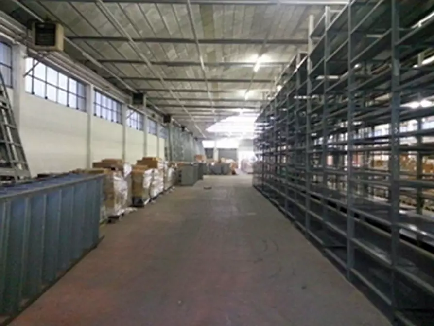 Immagine 14 di Laboratorio in vendita  in VIA GORIZIA a Pioltello