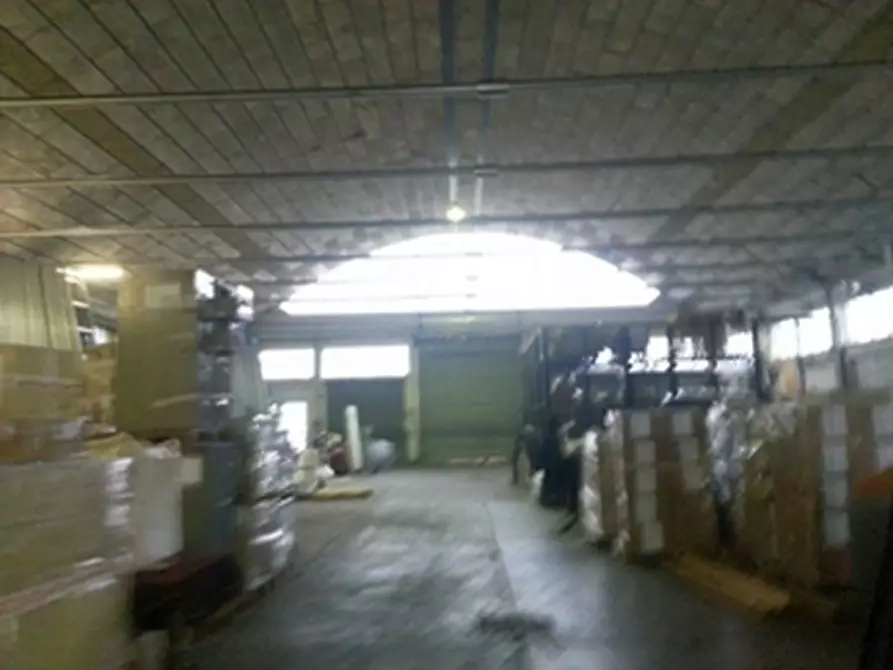 Immagine 16 di Laboratorio in vendita  in VIA GORIZIA a Pioltello