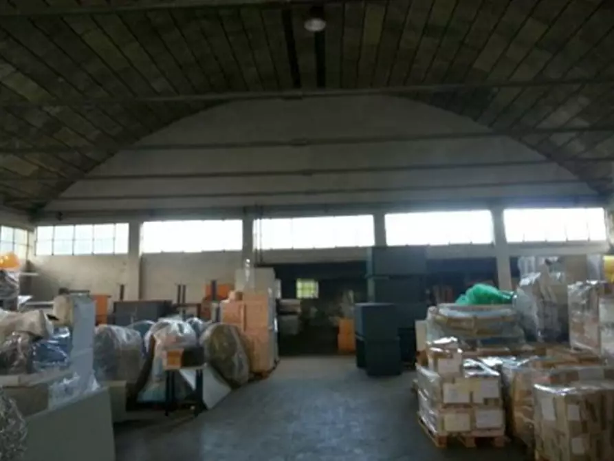 Immagine 18 di Laboratorio in vendita  in VIA GORIZIA a Pioltello