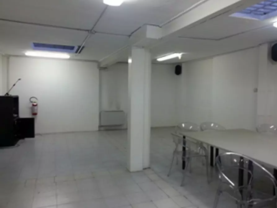 Immagine 8 di Magazzino in vendita  in VIA GORIZIA a Pioltello