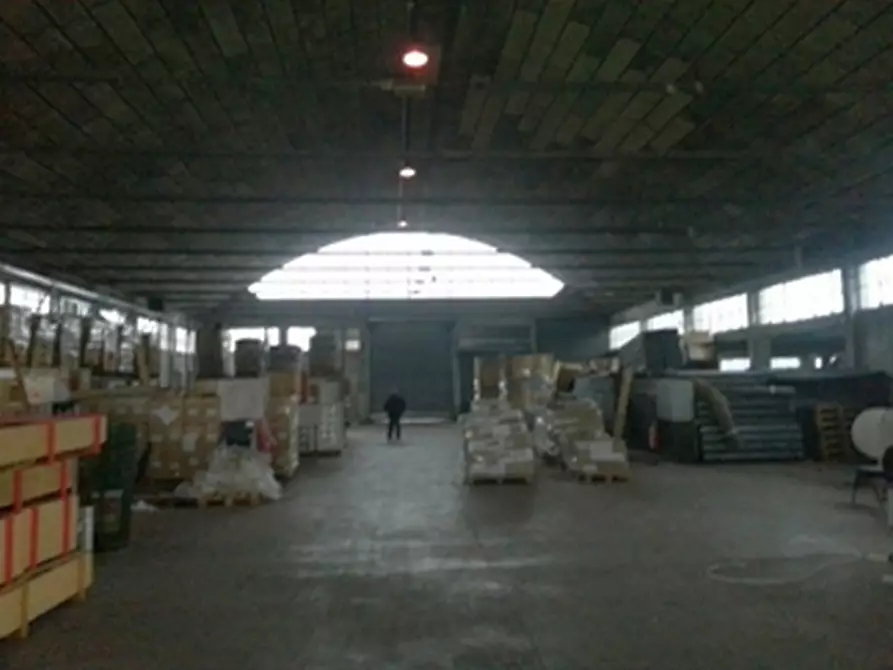 Immagine 9 di Magazzino in vendita  in VIA GORIZIA a Pioltello