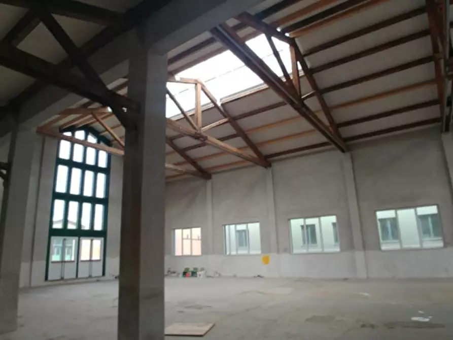 Immagine 5 di Palazzo in affitto  in PIAZZA QUATTRO NOVEMBRE a Milano