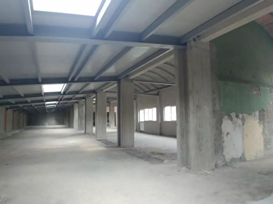 Immagine 17 di Palazzo in affitto  in PIAZZA QUATTRO NOVEMBRE a Milano