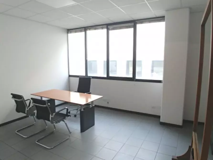Immagine 1 di Ufficio in affitto  in VIA BINDELERA a Brugherio