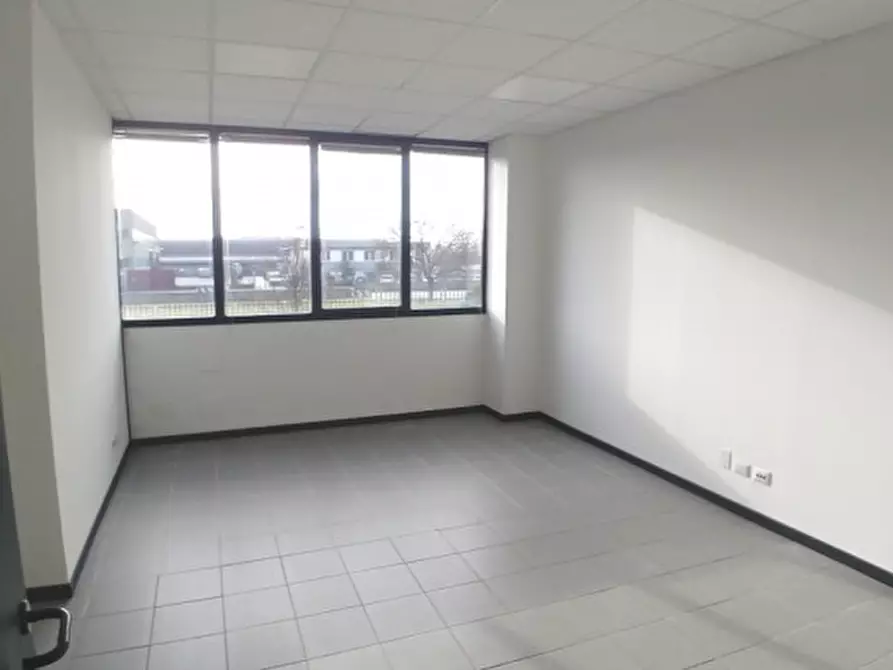 Immagine 15 di Ufficio in affitto  in VIA BINDELERA a Brugherio