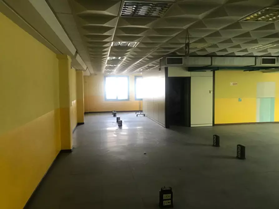 Immagine 10 di Ufficio in affitto  in VIA OZANAM a Concorezzo