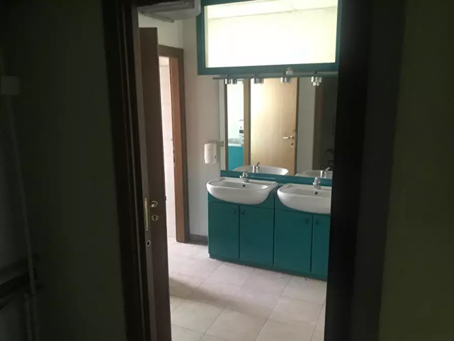 Immagine 14 di Ufficio in affitto  in VIA OZANAM a Concorezzo
