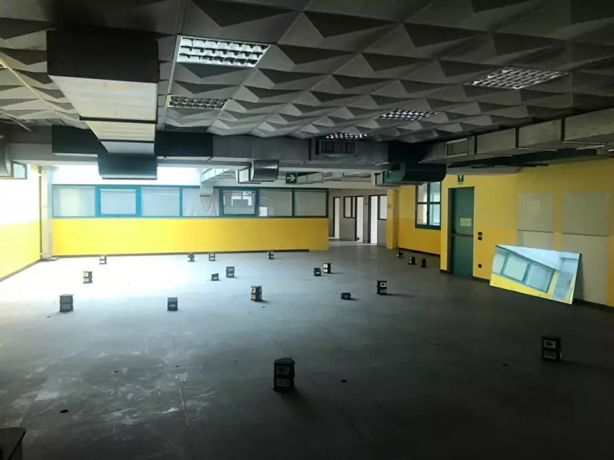 Immagine 18 di Ufficio in affitto  in VIA OZANAM a Concorezzo