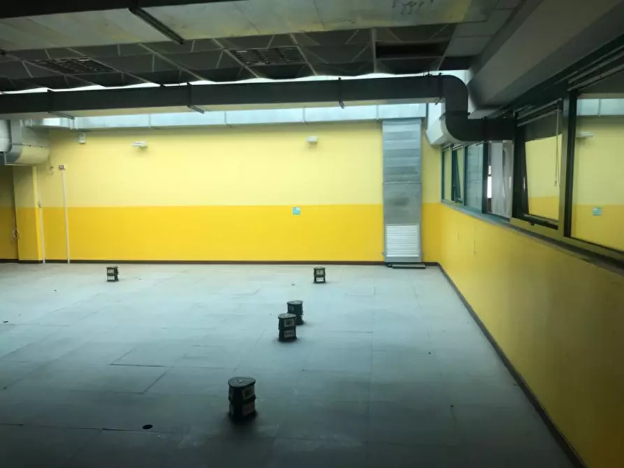 Immagine 22 di Ufficio in affitto  in VIA OZANAM a Concorezzo