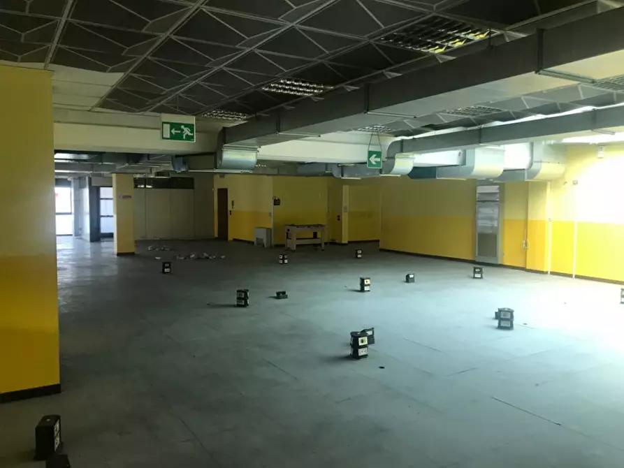Immagine 24 di Ufficio in affitto  in VIA OZANAM a Concorezzo