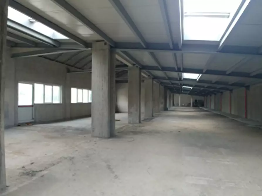 Immagine 6 di Ufficio in affitto  in PIAZZA QUATTRO NOVEMBRE a Milano