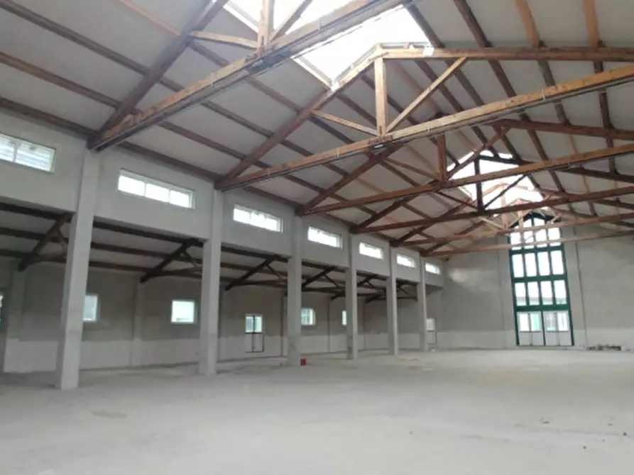 Immagine 21 di Ufficio in affitto  in PIAZZA QUATTRO NOVEMBRE a Milano