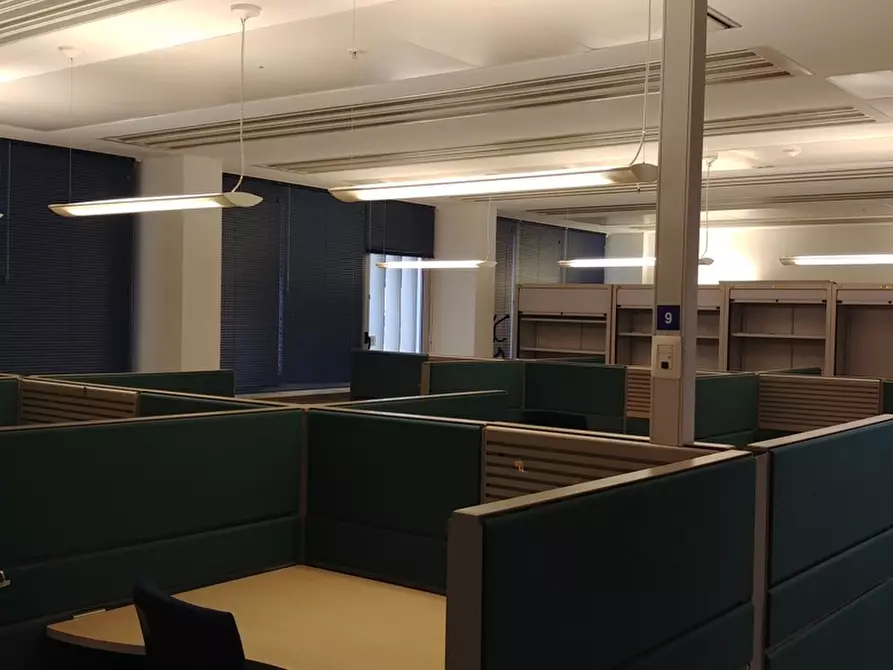 Immagine 6 di Ufficio in affitto  in VIA CAMPANIA a Monza