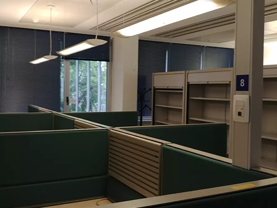 Immagine 7 di Ufficio in affitto  in VIA CAMPANIA a Monza