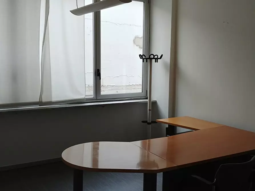 Immagine 8 di Ufficio in affitto  in VIA CAMPANIA a Monza